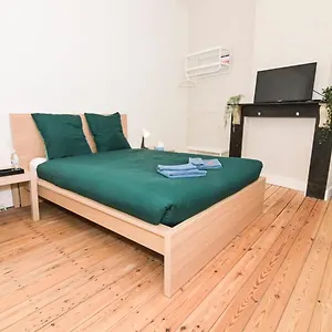 Cozy And Confortable Near Station , Bruxelles Belgique